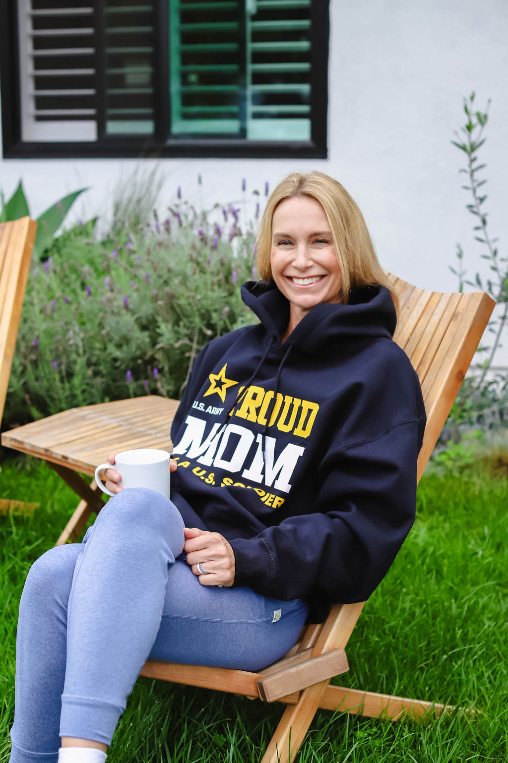 U.S. Army Proud Mom Hoodie (Black)